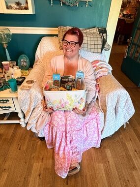 Meet your Posher, April